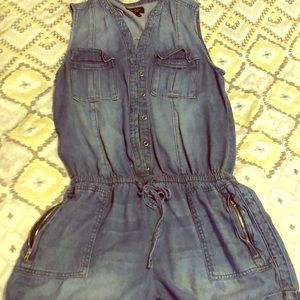 Jessica simpsion denim romper!